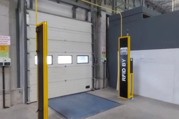 Rethinking Visibility for Smarter Supply Chains: RFID or Ambient IoT